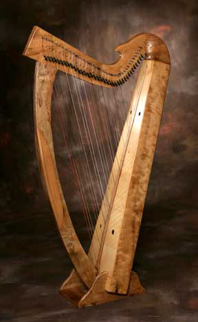 Custom built and hand carved harp made for Darren Raleigh by Glenn J Hill of Mountain Glen Harps, Phoenix, Oregon